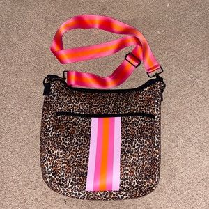 Neoprene purse